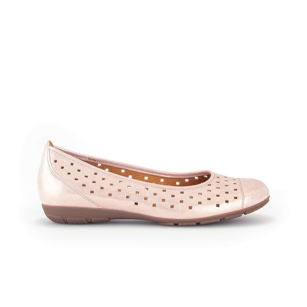 Gabor Ruffle women's soft rose leather casual ballet flats