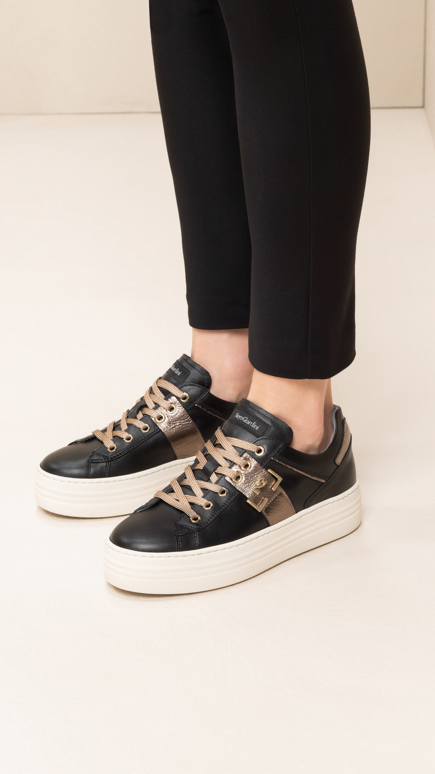 NeroGiardini I308412D