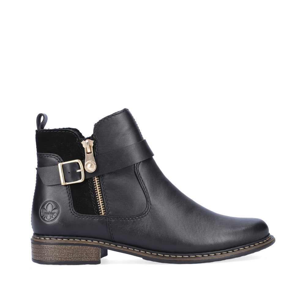 Black ankle boots low heel deals