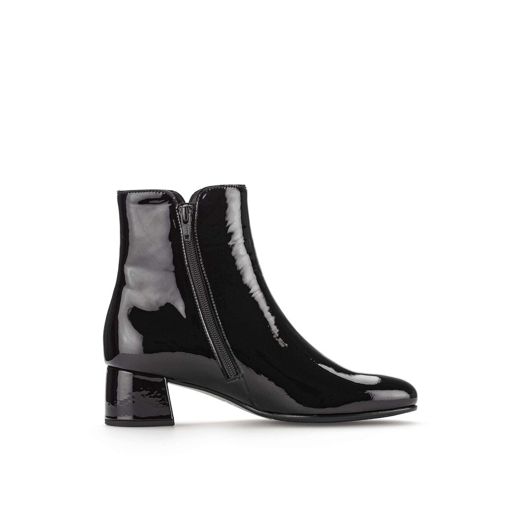 Gabor patent hot sale leather boots