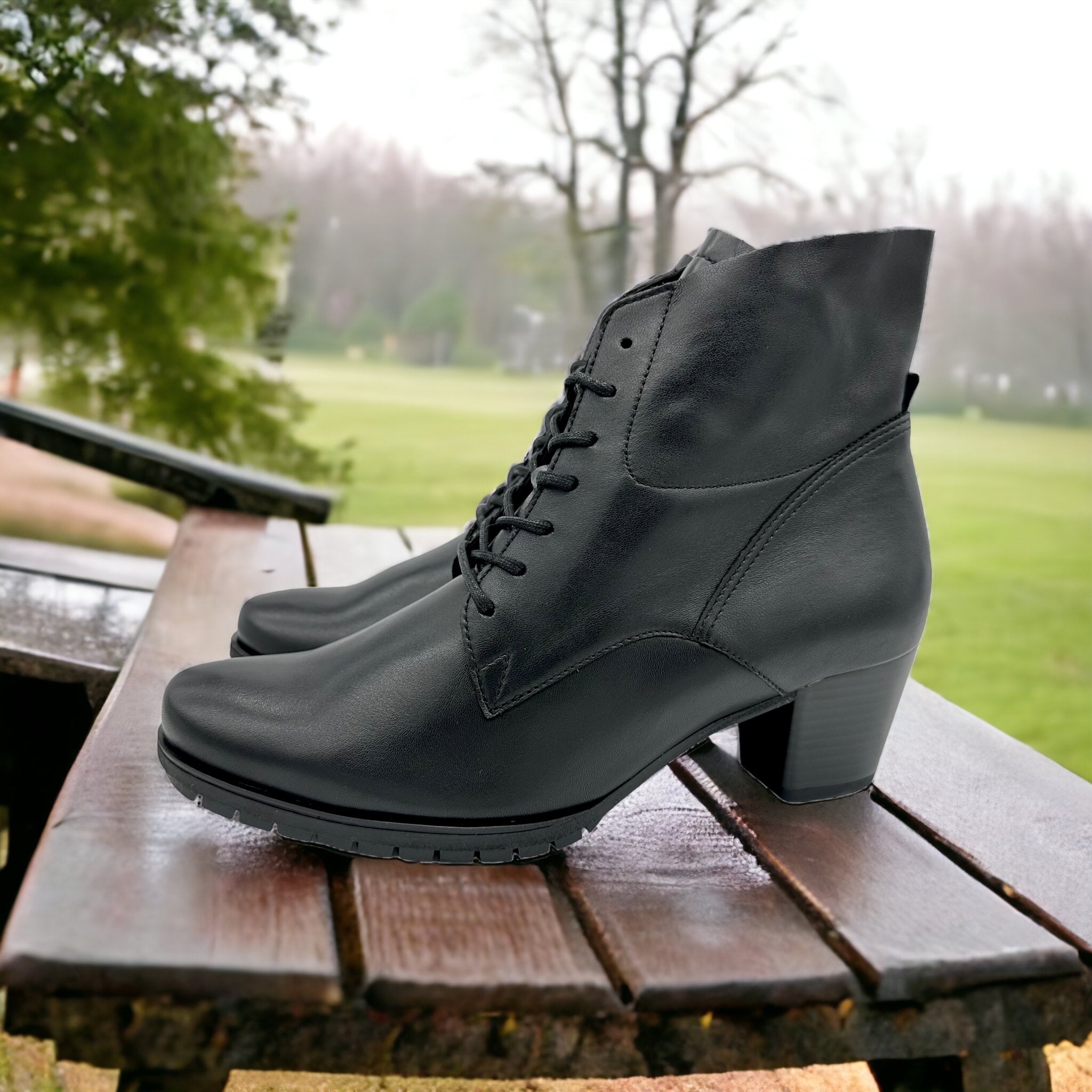 Ladies soft leather store lace up ankle boots